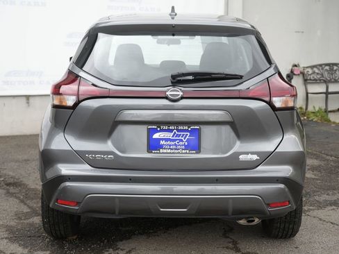 Used 2023 Nissan Kicks S FWD image 6