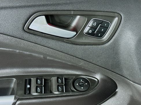 Used 2017 Ford Escape Titanium AWD/4WD image 22