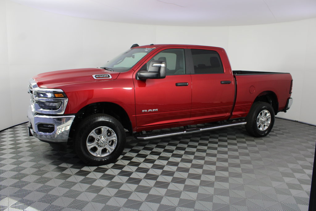 Used 2026 RAM 2500 Big Horn AWD/4WD image 3
