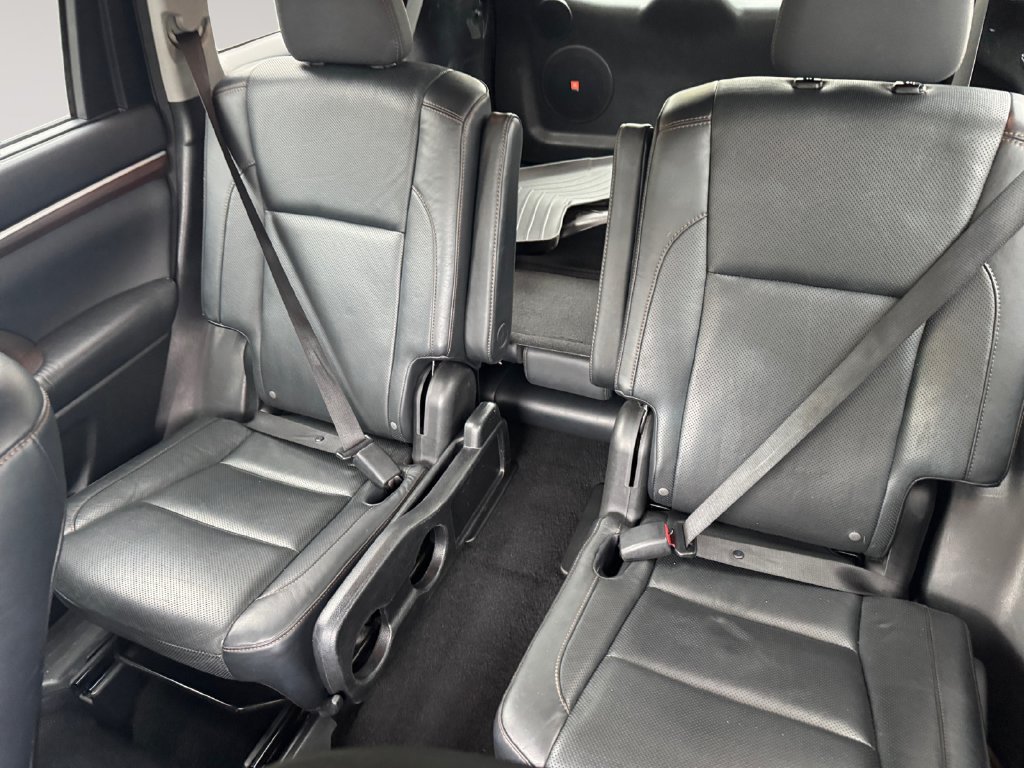 Used 2016 Toyota Highlander Limited w/ Driver Technology Package AWD/4WD image 13