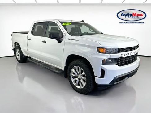 Used 2020 Chevrolet Silverado 1500 Custom w/ Custom Value Package AWD/4WD image 1