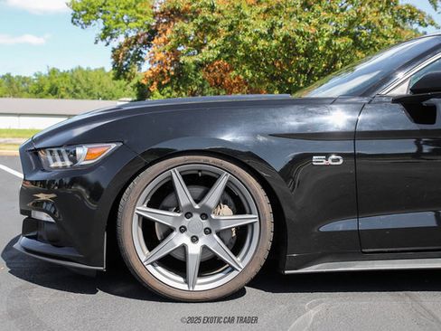 Used 2017 Ford Mustang GT image 4