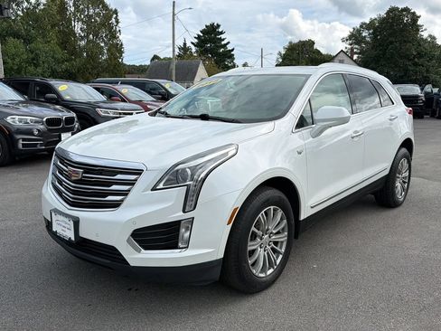 Used 2018 Cadillac XT5 Luxury AWD/4WD image 3
