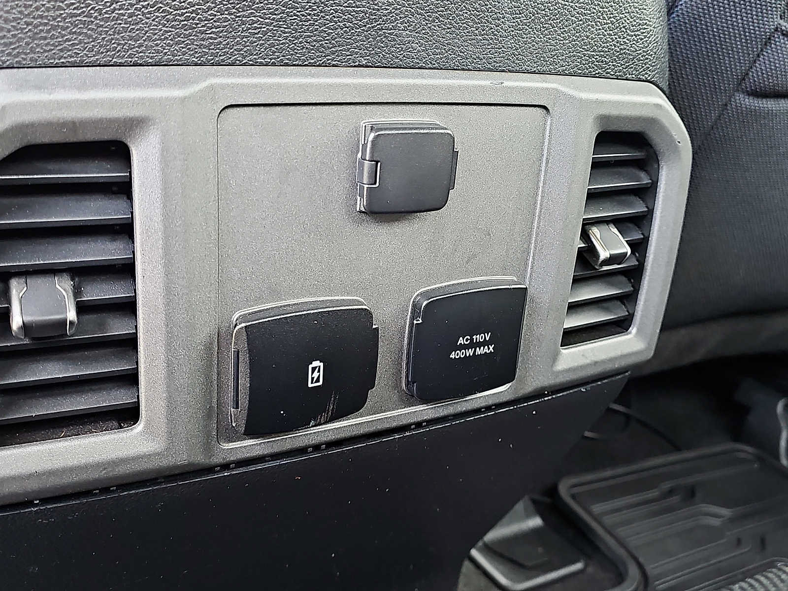Used 2020 Ford F150 Raptor AWD/4WD image 11