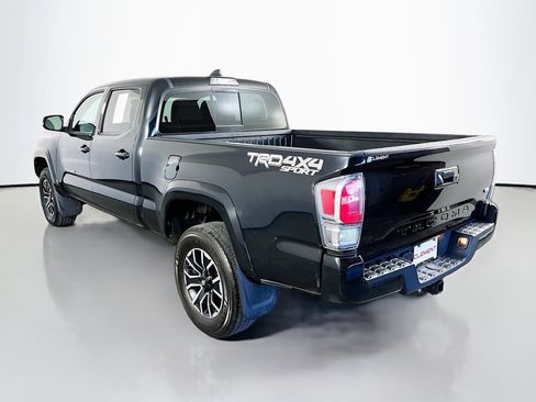 Used 2021 Toyota Tacoma TRD Sport AWD/4WD image 9