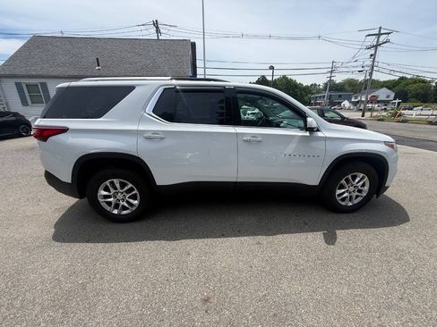 Used 2018 Chevrolet Traverse LT w/ LPO, Floor Liner Package AWD/4WD image 8
