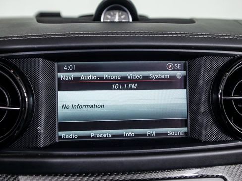 Used 2015 Mercedes-Benz SL 63 AMG w/ Driver Assistance Package image 23