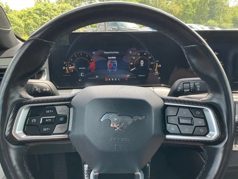 Used 2025 Ford Mustang Premium RWD image 7