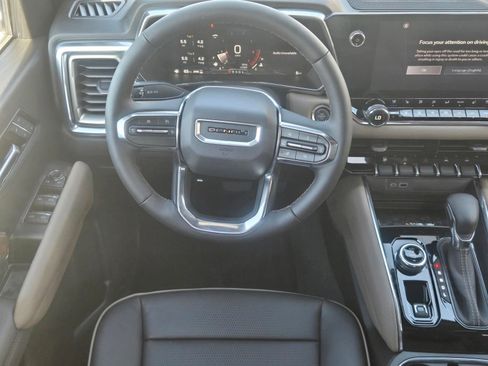 New 2026 GMC Canyon Denali AWD/4WD image 9