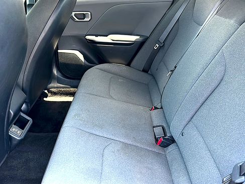 Used 2025 Kia K4 FWD image 18