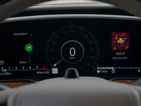 Used 2024 Cadillac Escalade ESV Sport Platinum image 11