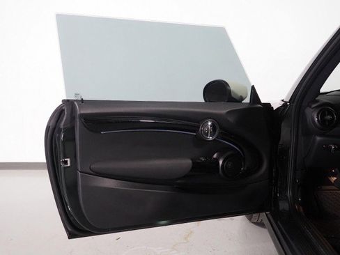 Used 2024 MINI Cooper SE w/ MINI Resolute Edition image 47