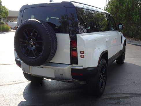 Certified 2024 Land Rover Defender 110 S AWD/4WD image 10