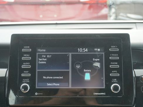Used 2022 Toyota Camry SE w/ Cold Weather Package FWD image 10