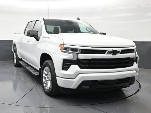 Used 2023 Chevrolet Silverado 1500 RST RWD image 7
