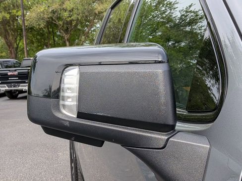 Used 2023 GMC Sierra 1500 AT4 w/ AT4 Premium Package AWD/4WD image 12