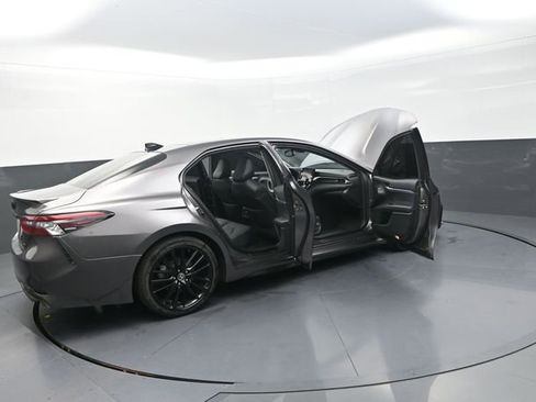 Used 2022 Toyota Camry XSE image 15