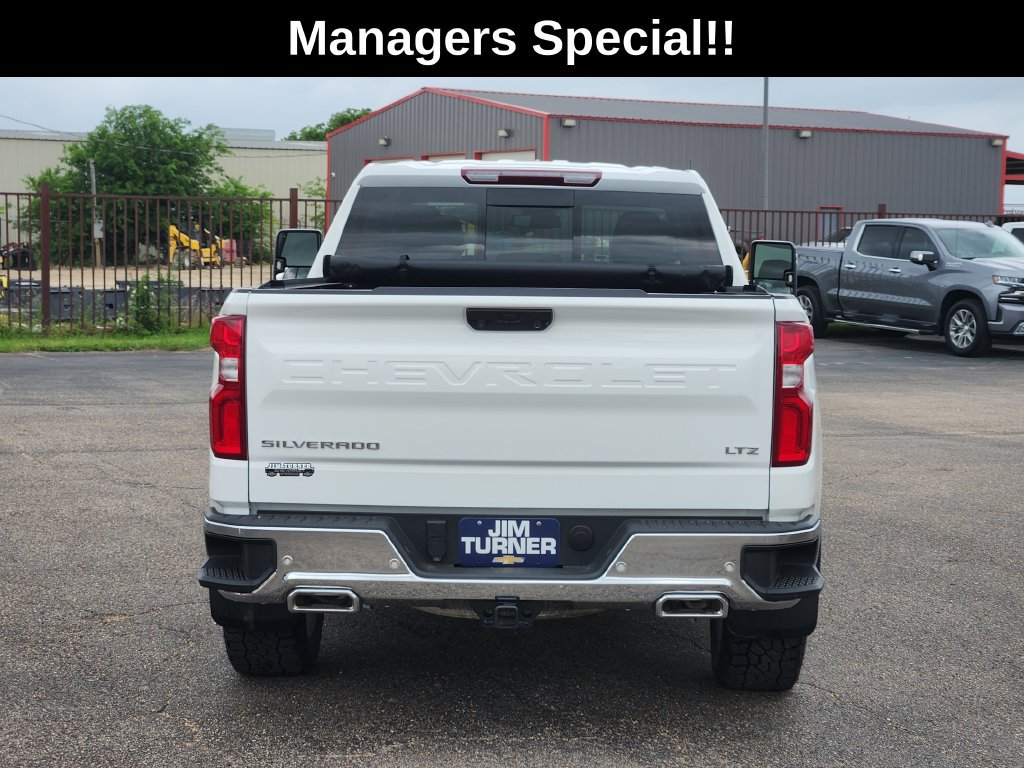 Used 2024 Chevrolet Silverado 1500 LTZ AWD/4WD image 7