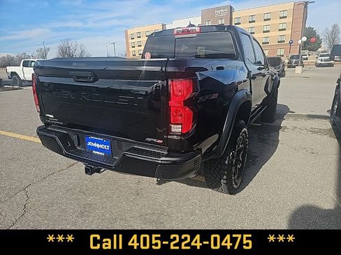 Used 2025 Chevrolet Colorado ZR2 w/ Technology Package image 14