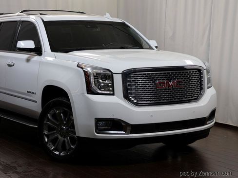 Used 2017 GMC Yukon Denali w/ Open Road Package AWD/4WD image 2
