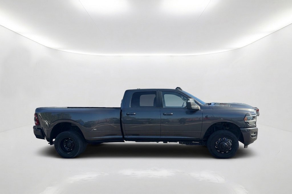 Used 2024 RAM 3500 Laramie w/ Night Edition AWD/4WD image 4