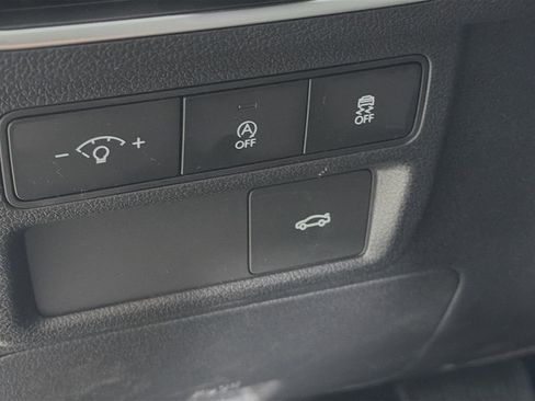 Used 2025 Hyundai Sonata SE FWD image 12
