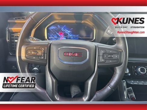 Used 2024 GMC Sierra 2500 AT4X image 24