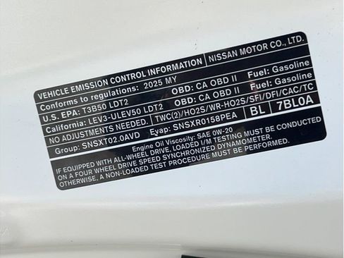 Used 2025 Nissan Murano SV FWD image 23