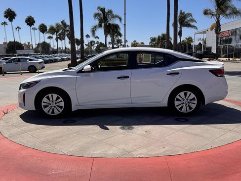 Certified 2024 Nissan Sentra S FWD image 5