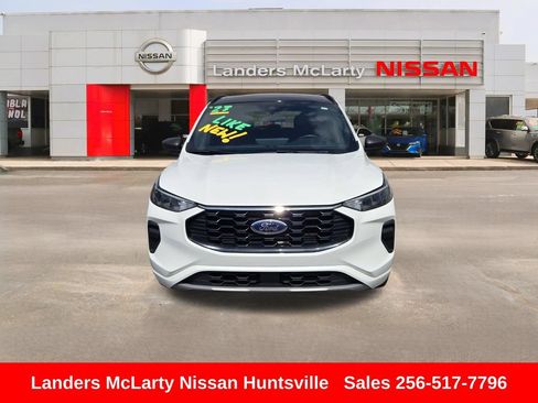 Used 2023 Ford Escape ST-Line w/ Tech Pack #1 FWD image 11