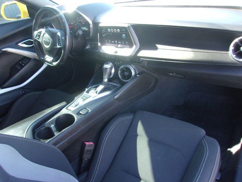 Used 2017 Chevrolet Camaro SS image 14