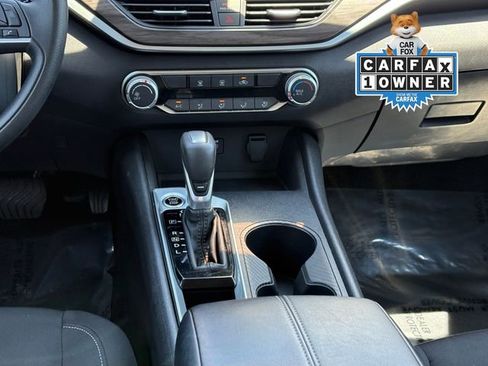 Used 2025 Nissan Altima 2.5 SV FWD image 17