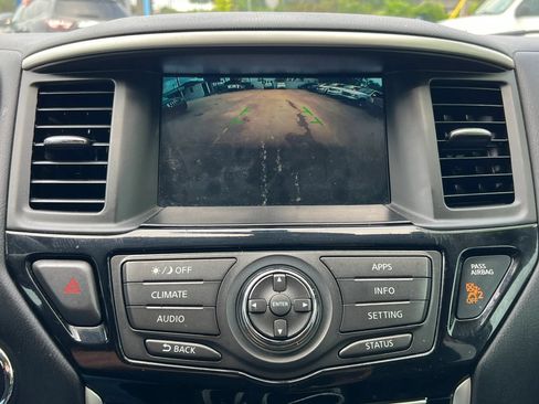 Used 2017 Nissan Pathfinder S FWD image 22