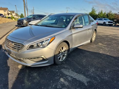 Used 2015 Hyundai Sonata SE FWD image 3