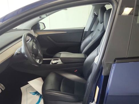 Used 2023 Tesla Model Y Performance AWD/4WD image 4