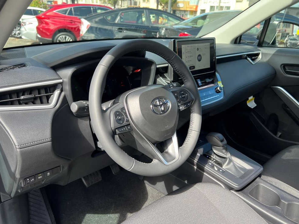 New 2026 Toyota Corolla Cross LE FWD image 9
