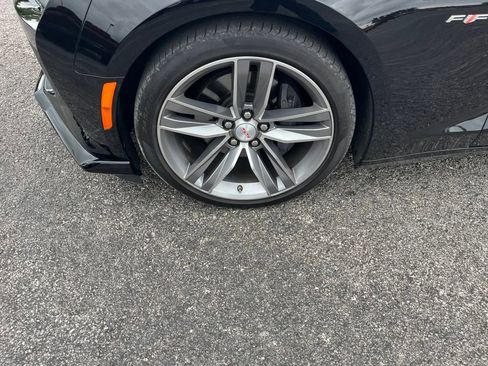 Used 2017 Chevrolet Camaro SS image 27