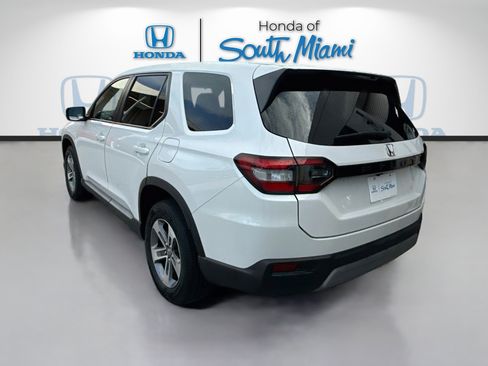 Certified 2023 Honda Pilot EX-L image 5