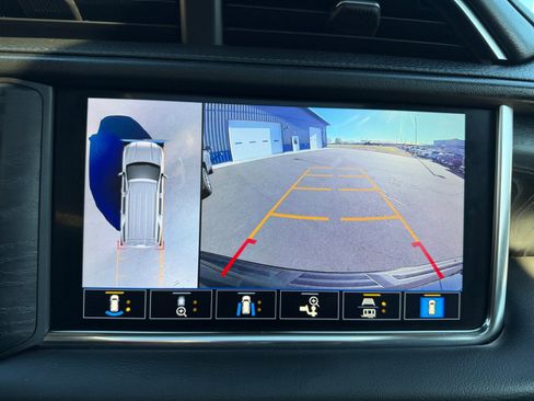 Used 2021 GMC Yukon Denali image 20