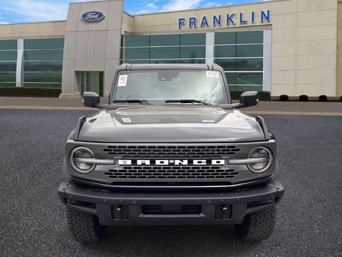 Used 2024 Ford Bronco Badlands image 2