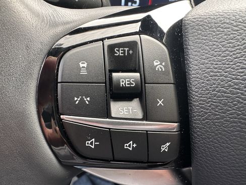 Used 2025 Ford Explorer Platinum image 21