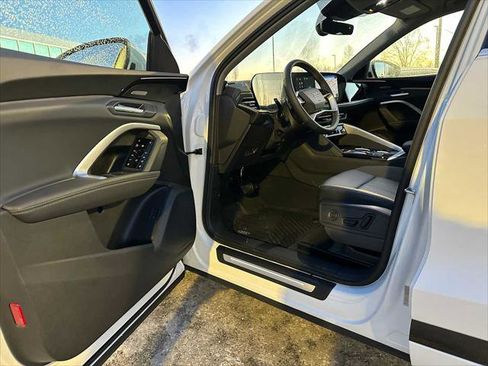 New 2025 Audi Q5 Premium Plus image 19