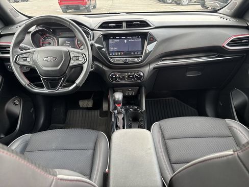 Certified 2023 Chevrolet TrailBlazer RS w/ Sun and Liftgate Package AWD/4WD image 25