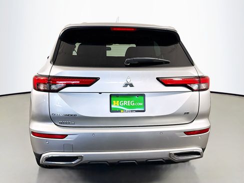 Used 2022 Mitsubishi Outlander SEL Black Edition image 8