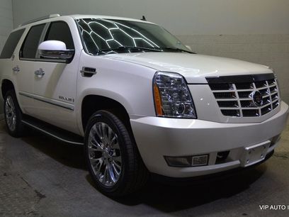 Used 2007 Cadillac Escalade AWD w/ Information Package