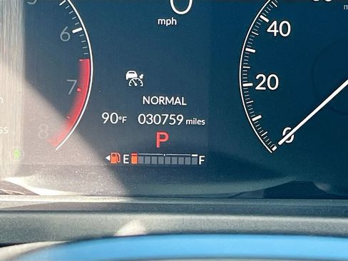 Used 2024 Honda Pilot Touring image 12