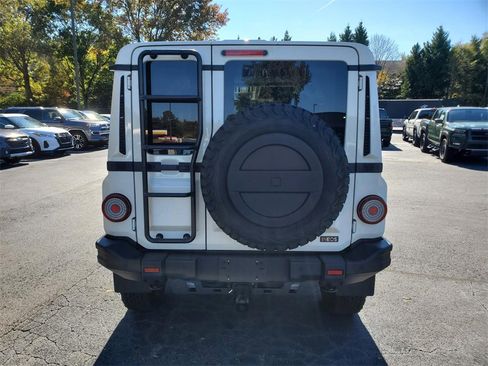 New 2025 INEOS Grenadier image 3