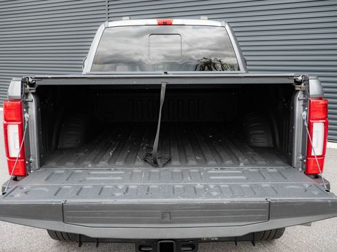 Used 2022 Ford F250 Limited AWD/4WD image 32