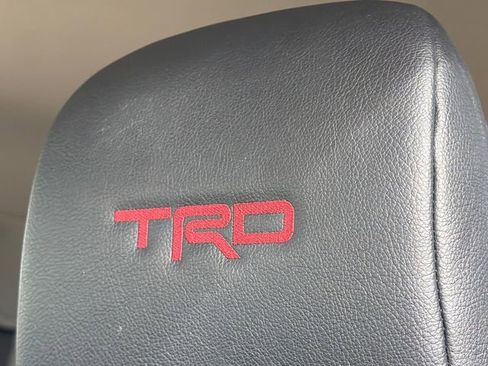 Used 2024 Toyota 4Runner TRD Off-Road Premium AWD/4WD image 21