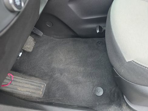 Used 2023 Chevrolet Equinox LS AWD/4WD image 16